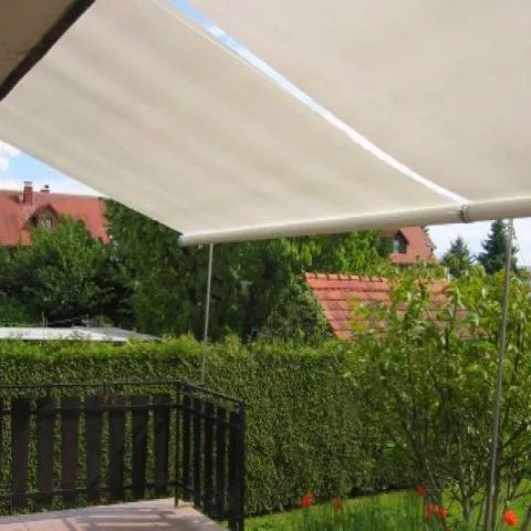 SHADESIGN SHADEONE® BASIC mit vezinkten Stahlsäulen Twister-Segel bis 4x4 m - Detailansicht 5 SHADESIGN SHADEONE® BASIC mit vezinkten Stahlsäulen Twister-Segel bis 4x4 m - Detailansicht 5